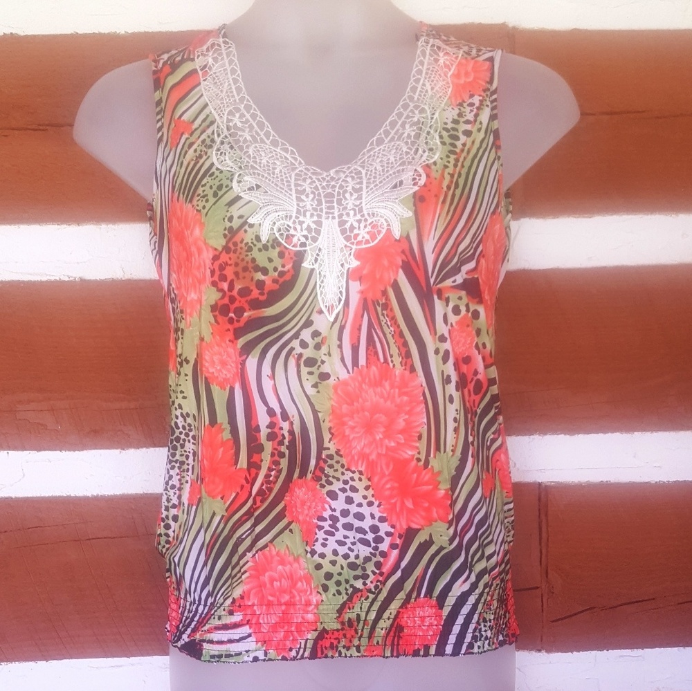 NWT YPP colorful silky top size xl